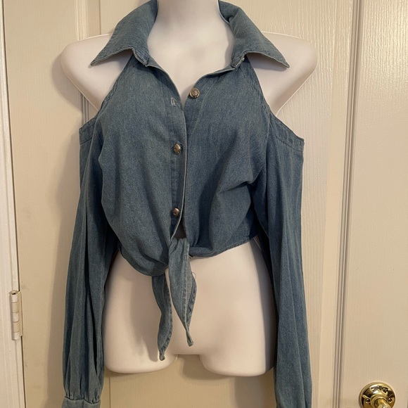 Vintage Denim no shoulder, Button sleeves, tie waist TOP - Picture 5 of 10
